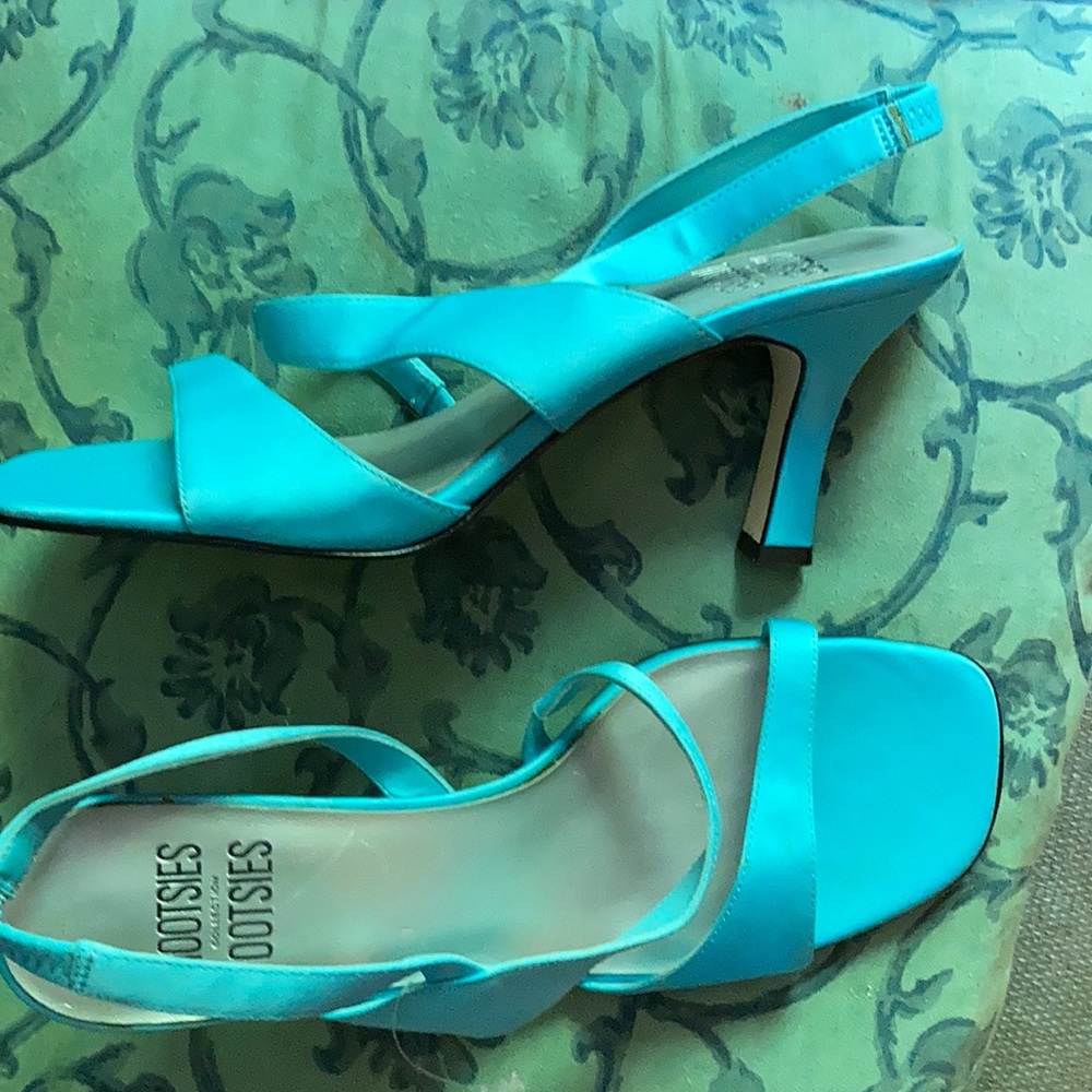 Mootsie Tootsies Turquoise Heels